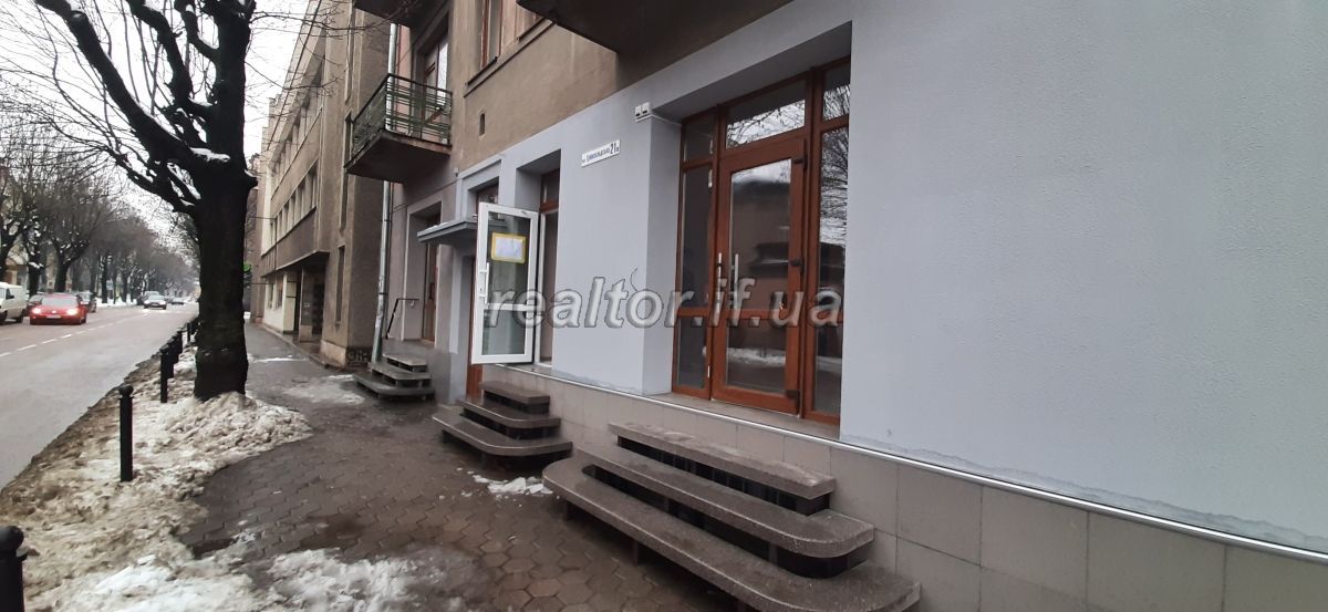 Orenda_prymishchennya_bilya_vokzalu_po_vulytsi_Hryunvaldska_21a_18971_11_1639648925.jpeg
