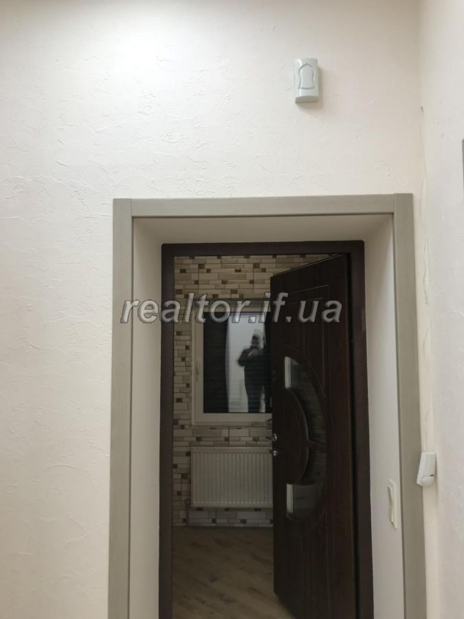 Orenda_prymishchennya_na_pochatku_vul_Konovaltsya_ploshcheyu_32_mkv_16661_9_1564044930.jpg