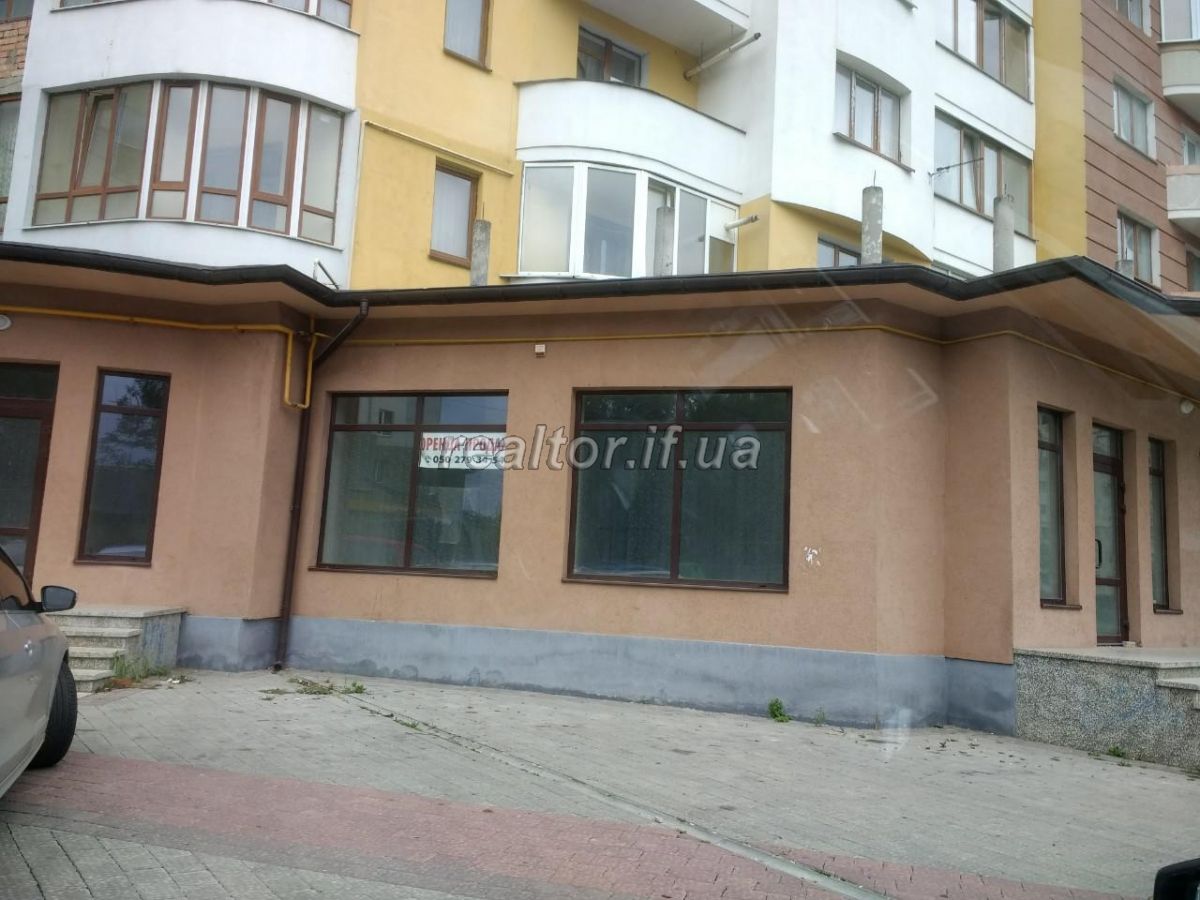 Zimmer zur Miete auf der Straße. Kysilevskaya im neuen Gebäude im ersten Stock renoviert