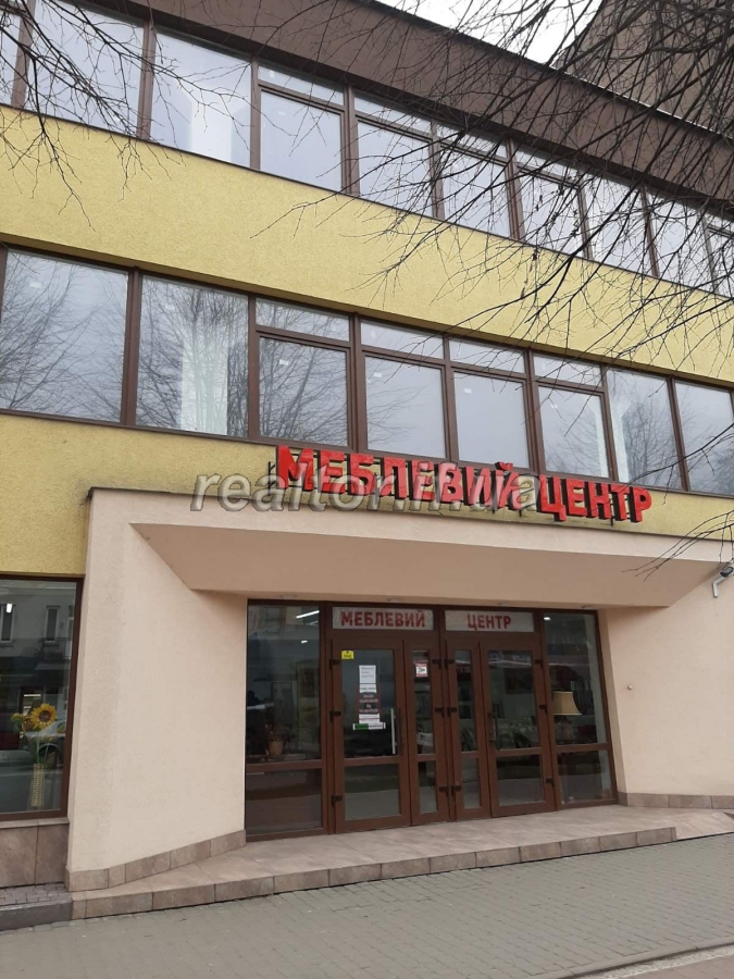 Orenda_prymishchennya_v_tsentralnii_chastyni_mista_po_vulytsi_Halytska_pid_meblevyi_mahazyn_14606_3_1591285841.jpg
