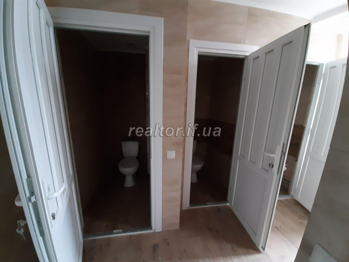 Orenda_prymishchennya_v_tsentralnii_chastyni_mista_po_vulytsi_Halytska_pid_meblevyi_mahazyn_14606_5_1591285841.jpg