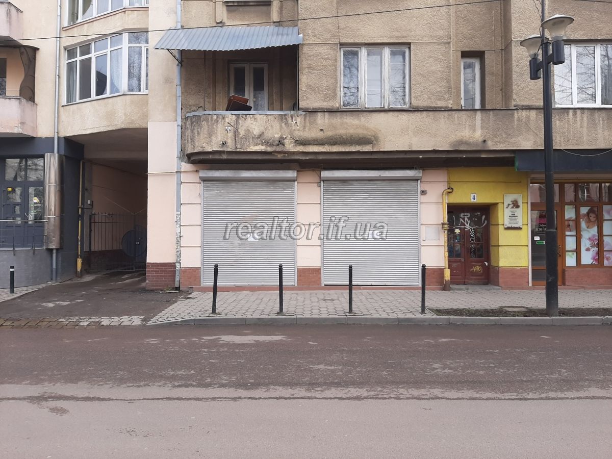 Orenda_prymishchennya_v_tsentralnii_chastyni_mista_poruch_budivli_sudu_22269_3_1678732156.jpeg