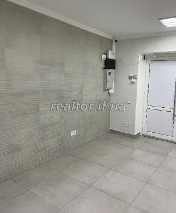 Orenda_prymishchennya_z_fasadnym_vkhodom_poryad_z_universytetom_IFNTUNH_20669_5_1630569611.jpeg