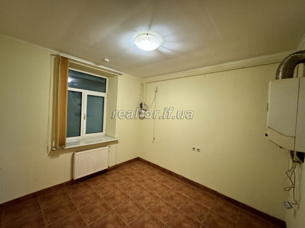 Orenda_prymishchennya_z_velykymy_panoramnymy_viknamy_22902_11_1709285555.jpeg
