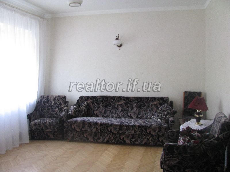 Orenda_trokhkimnatnoyi_kvartyry_v_tsentri_z_usima_zruchnostyamy_8852_7_1441872974.jpg