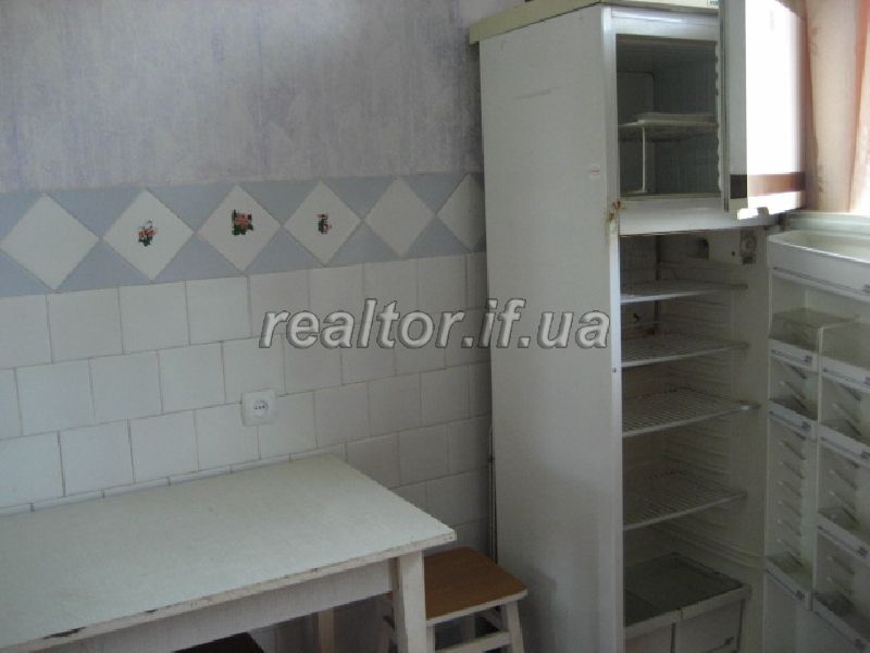 Orenda_trykimnatnoyi_kvartyry_v_harnomu_mikroraioni_na_vulytsi_Mykolaichuka_10221_10_1487757110.jpg