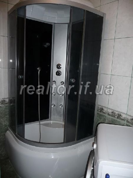 Orenda_trykimnatnoyi_kvartyry_v_tsentri_mista_Ivano-Frankivska_9408_14_1446032758.jpg
