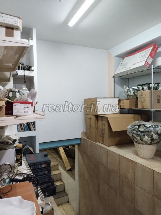 Orenda_tsokolnoho_prymishchennya_po_vulytsi_Sakharova_pid_sportzal_chy_pid_kafe_22491_6_1688044668.jpeg