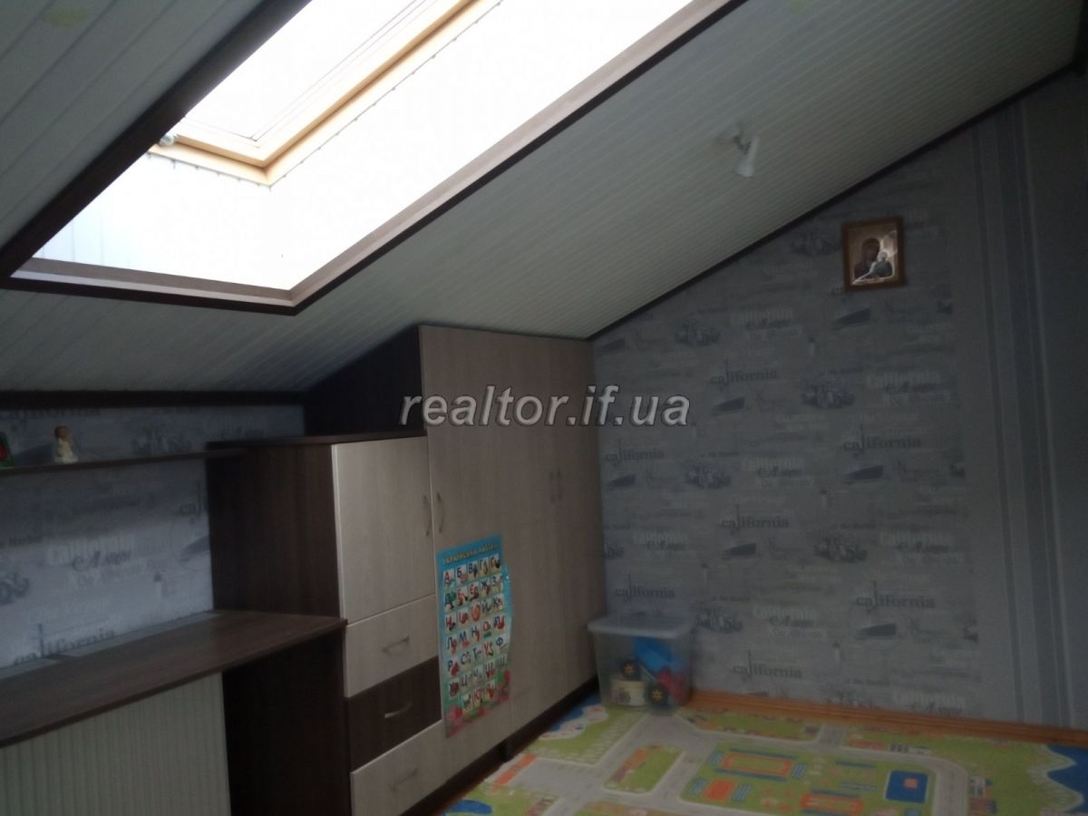 Orenda_velykoyi_kvartyry_v_tsentralnii_chastyni_mista_17313_10_1573637599.jpg