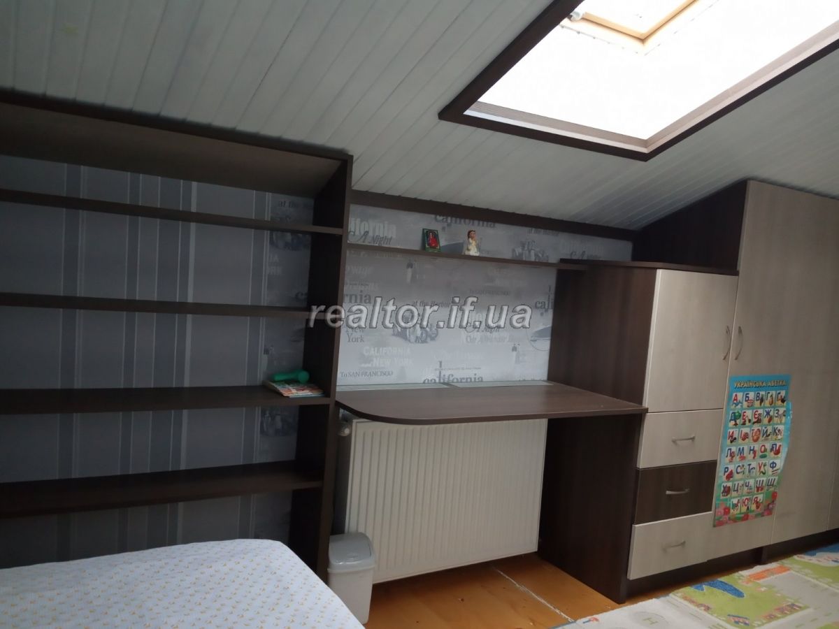 Orenda_velykoyi_kvartyry_v_tsentralnii_chastyni_mista_17313_11_1573637600.jpg