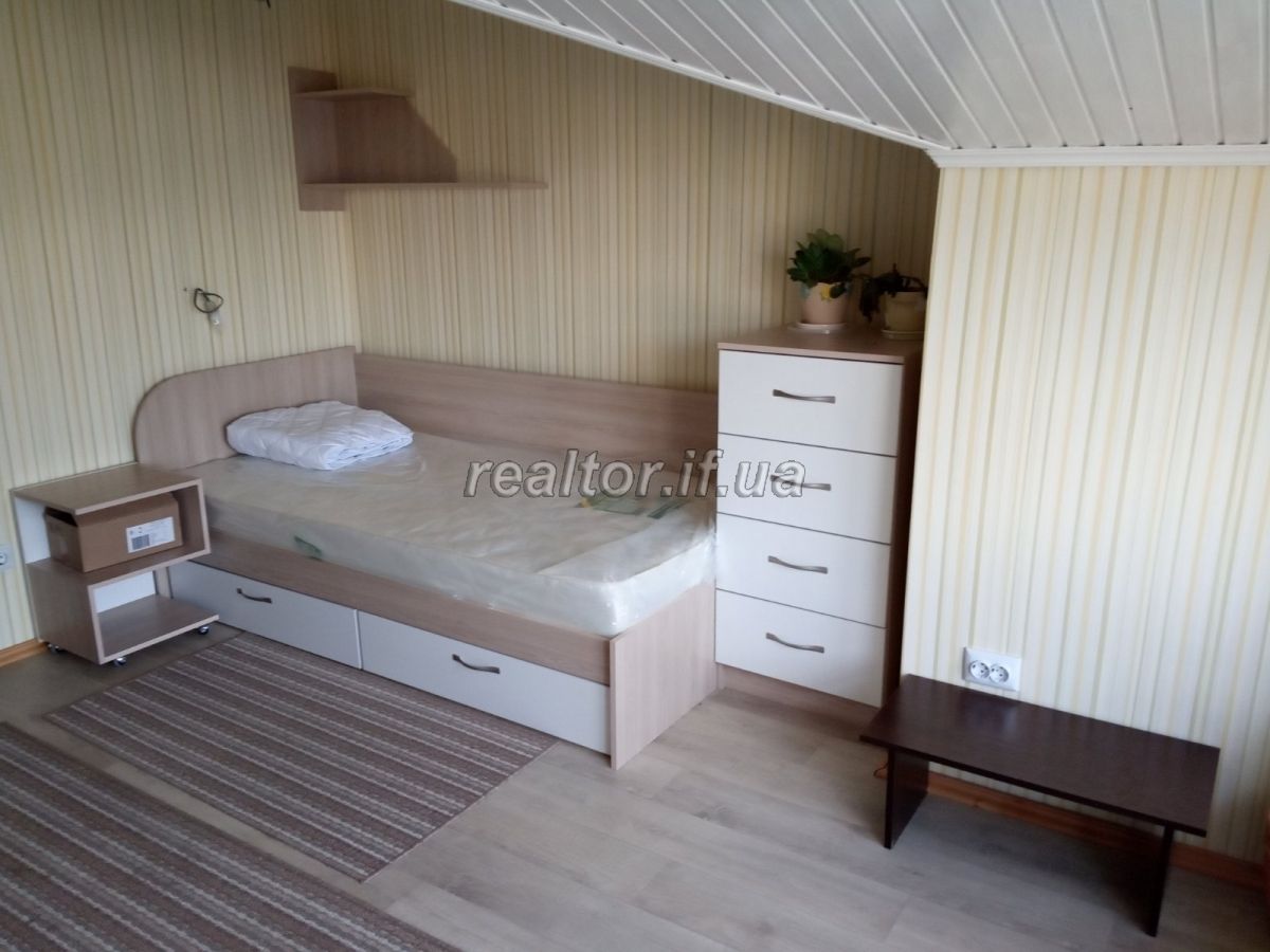 Orenda_velykoyi_kvartyry_v_tsentralnii_chastyni_mista_17313_7_1573637598.jpg