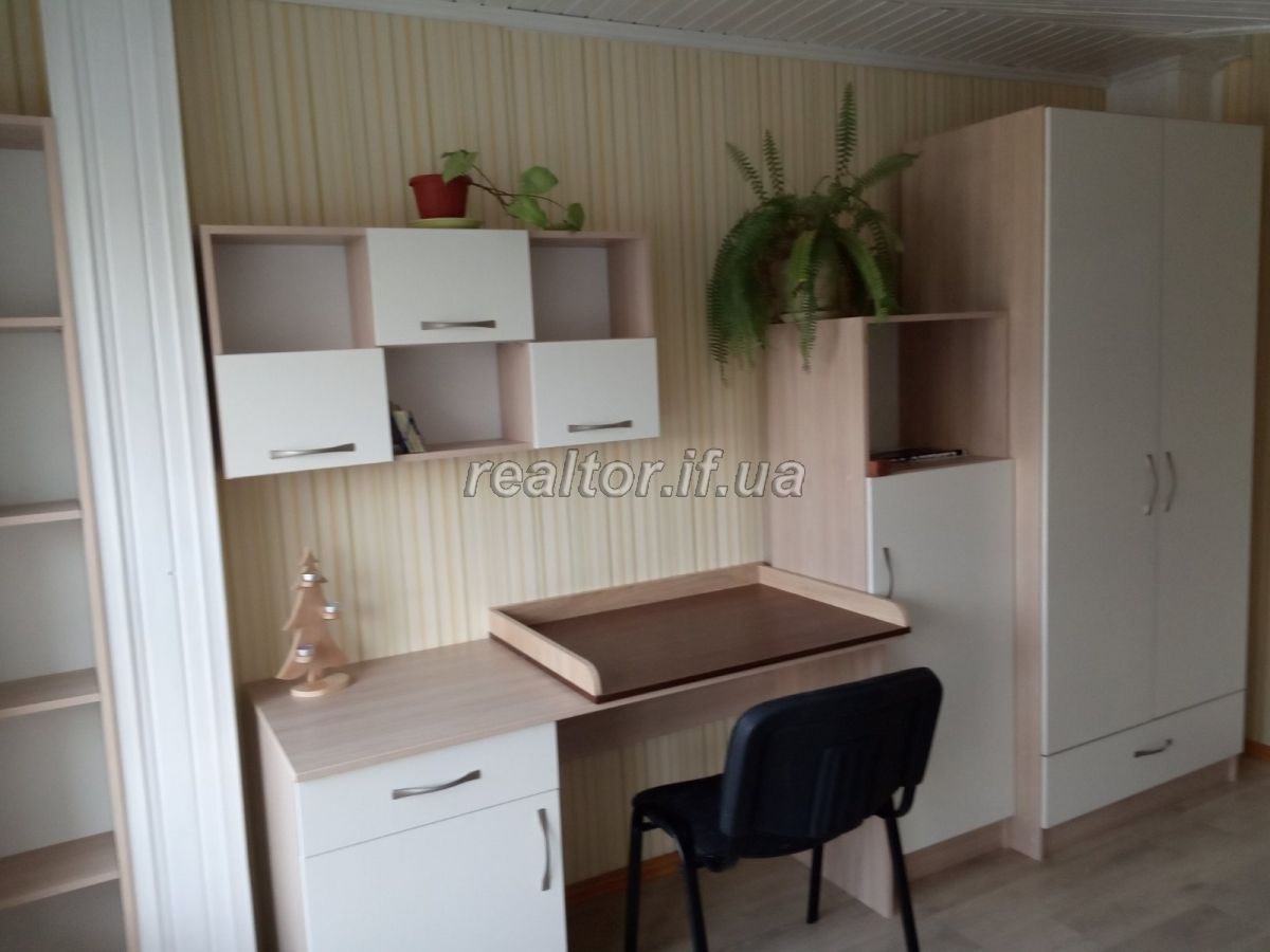 Orenda_velykoyi_kvartyry_v_tsentralnii_chastyni_mista_17313_8_1573637598.jpg