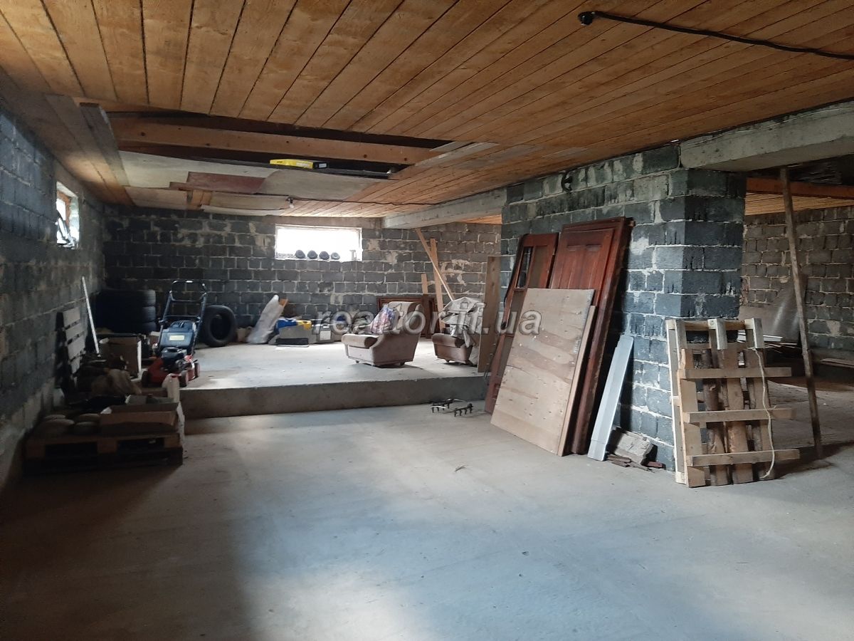 Orenda_vyrobnycho-skladskoho_prymishchennya_v_Uhrynovi_22445_2_1686730884.jpeg