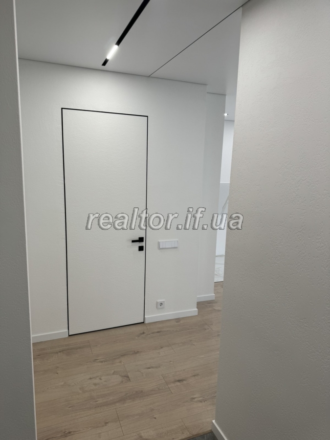 Prodam_dvokimnatnu_kvartyru_z_remontom_ZhK_Manhattan_23263_0_1725623073.jpeg
