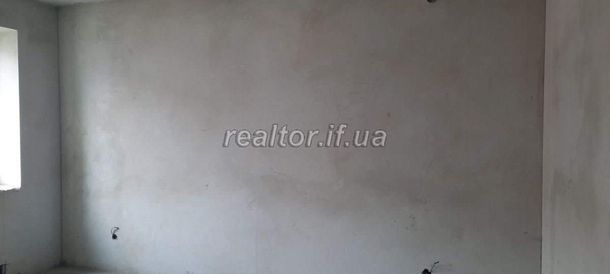 Prodam_prostoru_trokhkimnatnu_kvartyru_v_samomu_tsentri_mista_20109_0_1619687461.jpeg