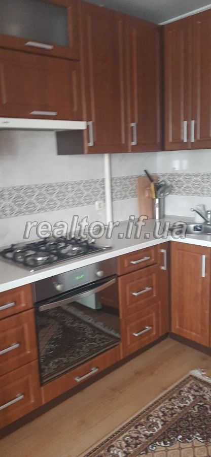 1-room apartment for sale near the city center on Vovchynetska street