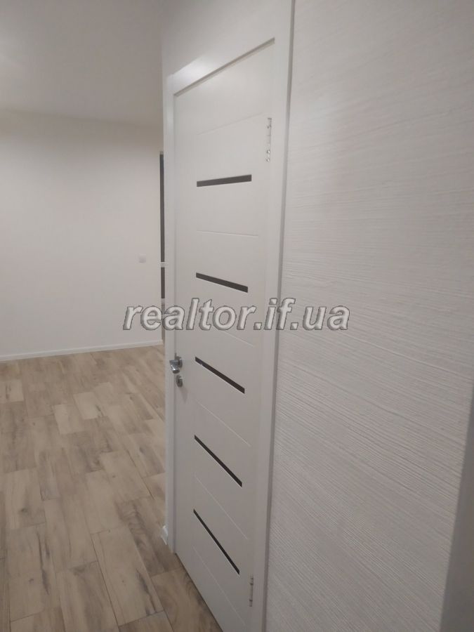 Prodayetsya_1_kimnatna_kvartyra_v_tsentri_mista_z_remontom_v_zhytlovomu_kompleksi_Knyahynyn_21307_11_1643898205.jpeg