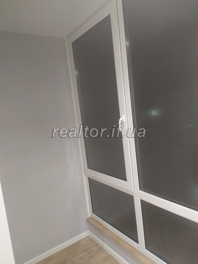 Prodayetsya_1_kimnatna_kvartyra_v_tsentri_mista_z_remontom_v_zhytlovomu_kompleksi_Knyahynyn_21307_6_1643898204.jpeg