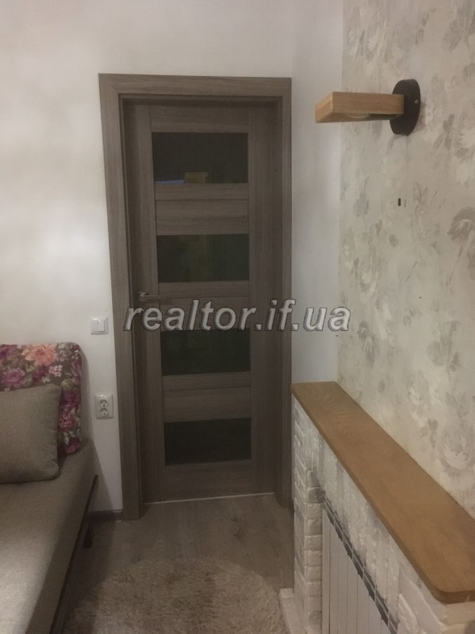 Prodayetsya_1_kimnatna_kvartyra_z_remontom_i_meblyamy_po_vulytsi_Syechenova_21304_18_1643887719.jpeg