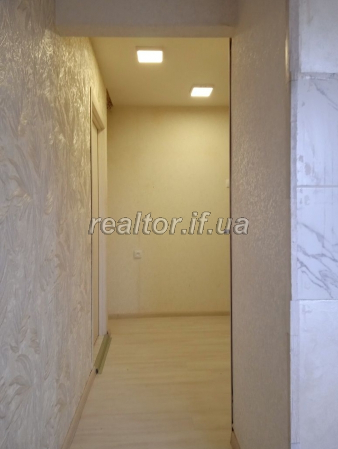 Prodayetsya_1_kimnatna_kvartyra_z_yevroremontom_v_tsentri_Ivano-Frankivska_po_vulytsi_Dovhii_21447_5_1661861699.jpeg