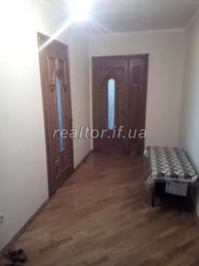 Prodayetsya_2_kimnatna_kvartyra_poblyzu_shkoly_po_vulytsi_24_serpnya_16852_11_1567069817.jpg