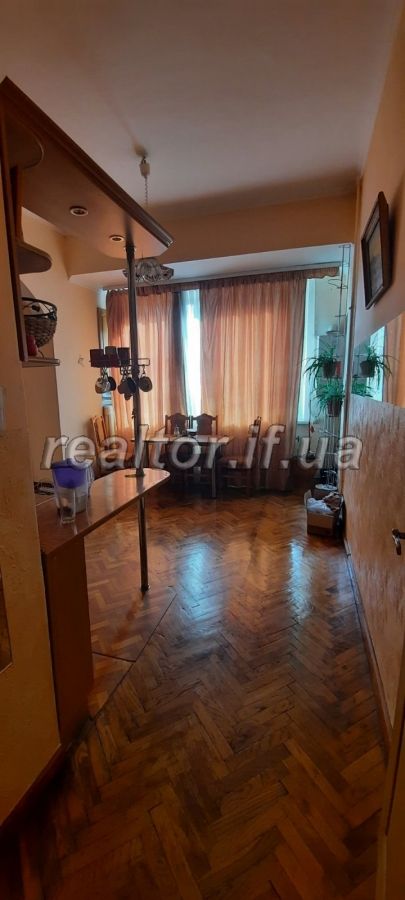 Prodayetsya_2_kimnatna_kvartyra_v_polskomu_budynku_po_vulytsi_Belvederska_v_tsentri_mista_20966_5_1636383207.jpeg