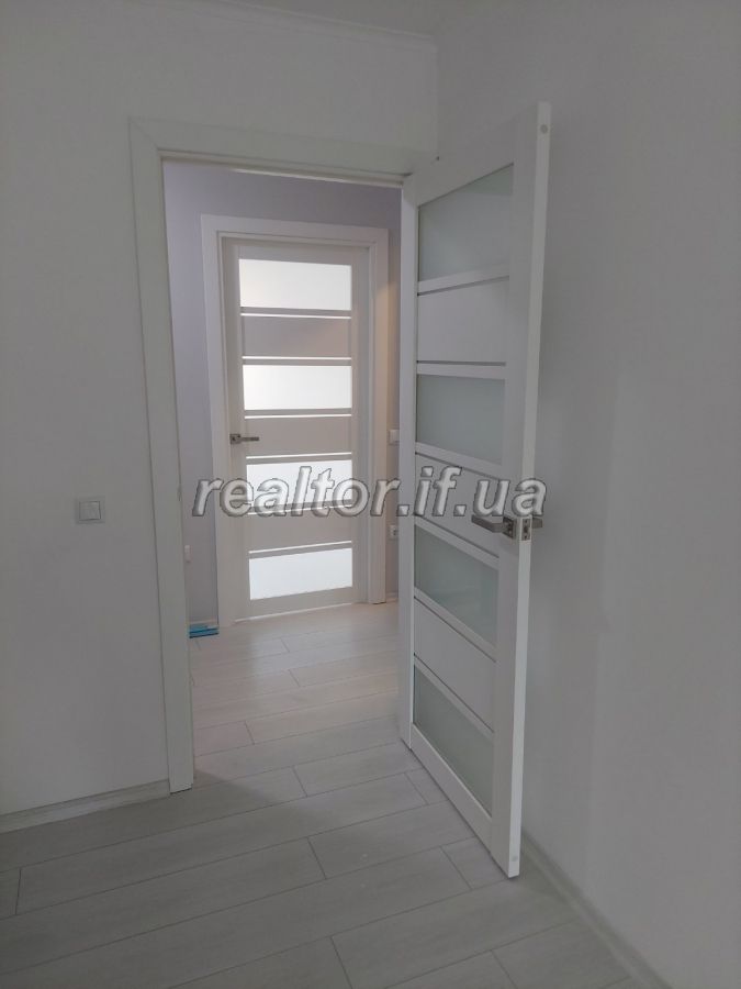 Prodayetsya_2_kimnatna_kvartyra_z_novym_remontom_po_vulytsi_Khotkevycha_22661_0_1697097604.jpeg