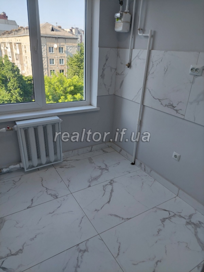 Prodayetsya_2_kimnatna_kvartyra_z_novym_remontom_po_vulytsi_Khotkevycha_22661_11_1697097605.jpeg