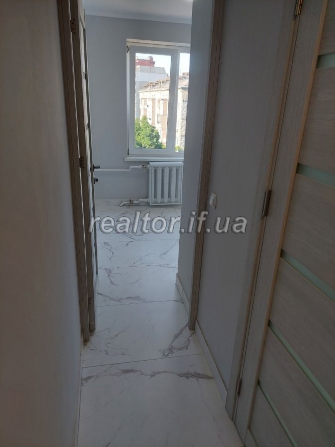 Prodayetsya_2_kimnatna_kvartyra_z_novym_remontom_po_vulytsi_Khotkevycha_22661_9_1697097605.jpeg
