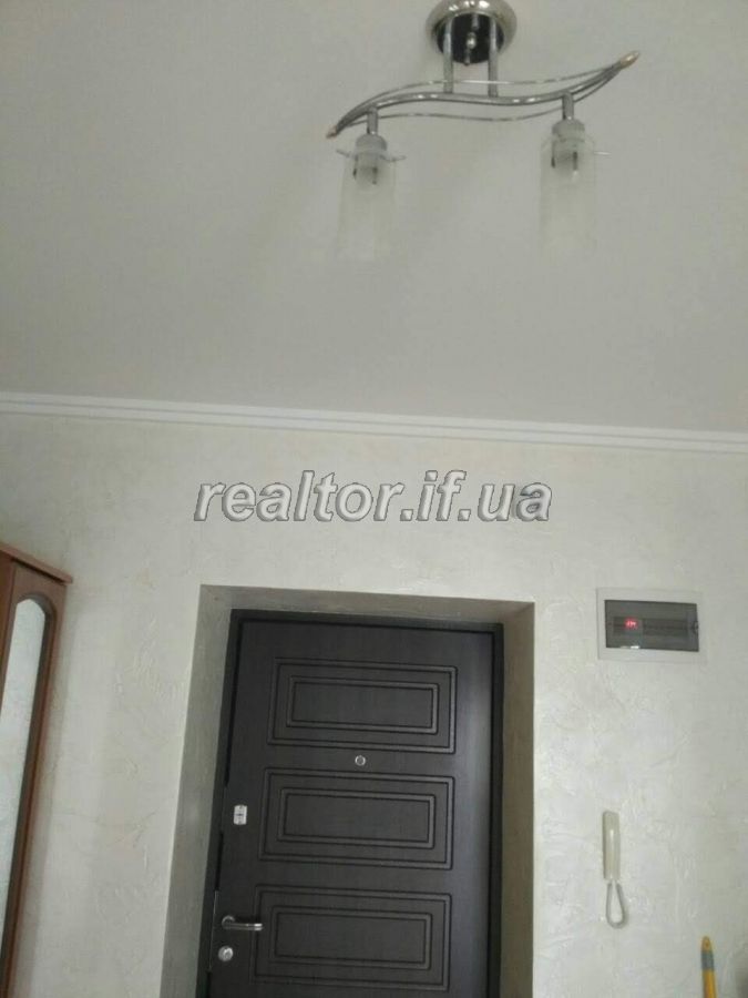 Prodayetsya_2_kimnatna_kvartyra_z_remontom_i_meblyamy_po_vulytsi_Slobidska_21245_1_1643020071.jpeg