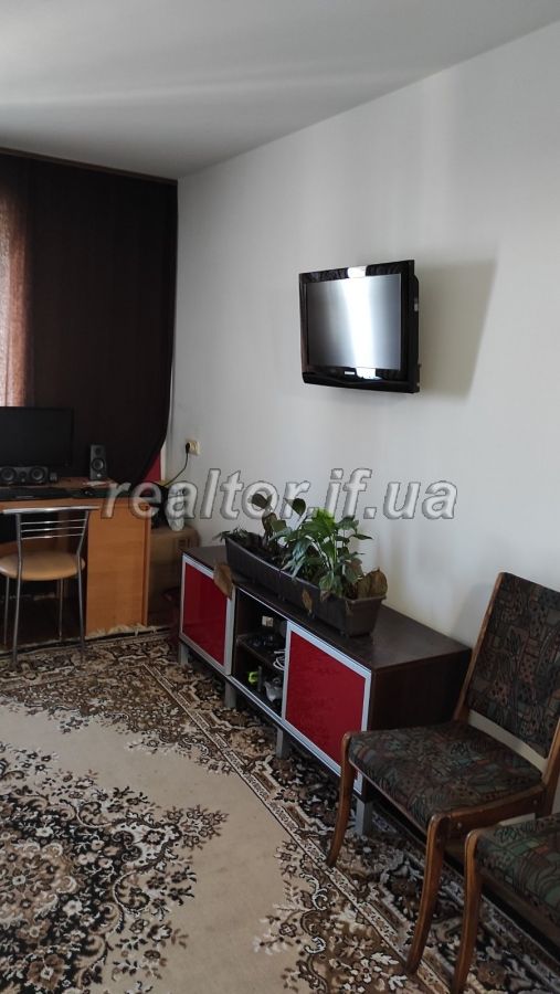 Prodayetsya_2_kimnatna_kvartyra_z_yevroremontom_po_vulytsi_Troleibusna_raion_Pasichna_21480_0_1652952665.jpeg