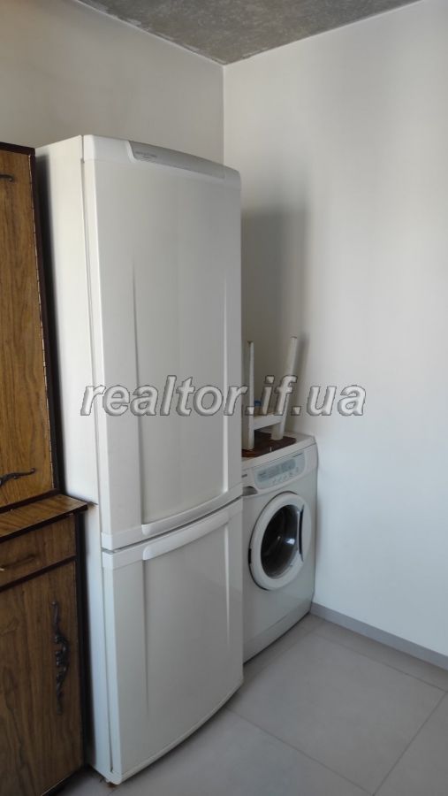 Prodayetsya_2_kimnatna_kvartyra_z_yevroremontom_po_vulytsi_Troleibusna_raion_Pasichna_21480_6_1652952666.jpeg