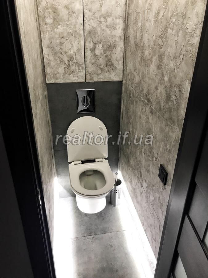 Prodayetsya_2kimnatna_kvartyra_po_vulytsi_BKhmelnytskoho_16491_2_1559910411.jpg