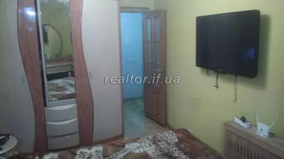 Prodayetsya_3_kimnatna_kvartyra_bilya_torhovoho_tsentru_Veles_16666_4_1564061892.jpg
