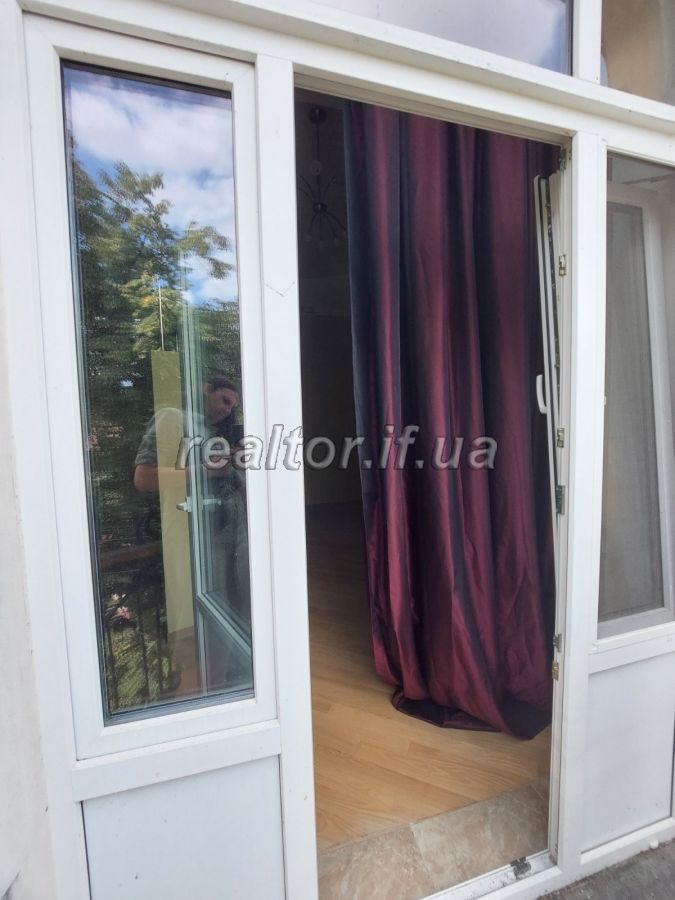 Prodayetsya_3_kimnatna_kvartyra_v_avstriiskomu_budynku_z_yevroremontom_po_vulytsi_Mazepy_22592_14_1693483762.jpeg