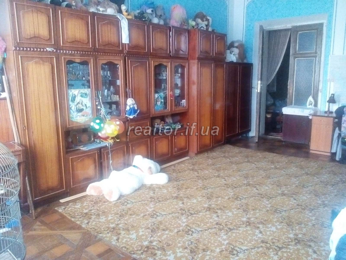 Prodayetsya_3_kimnatna_kvartyra_v_polskomu_budynku_po_vulytsi_Sichovykh_Striltsiv_17353_1_1675072224.jpeg