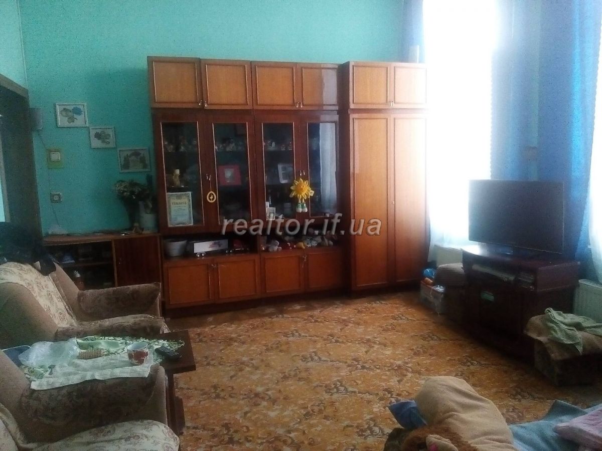 Prodayetsya_3_kimnatna_kvartyra_v_polskomu_budynku_po_vulytsi_Sichovykh_Striltsiv_17353_2_1675072225.jpeg