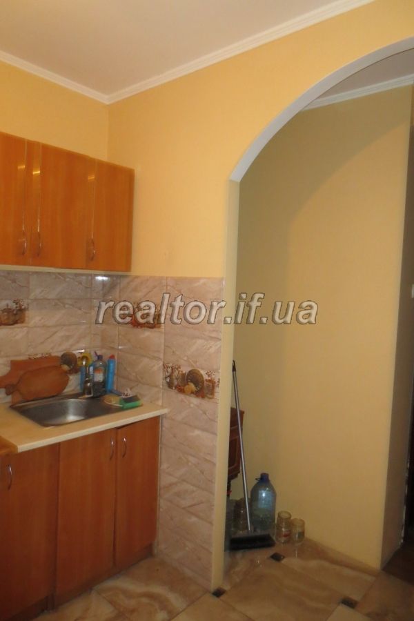 Prodayetsya_3_kimnatna_kvartyra_v_raioni_Arsenu_po_vulytsi_Mykolaichuka_17357_11_1574242819.jpg