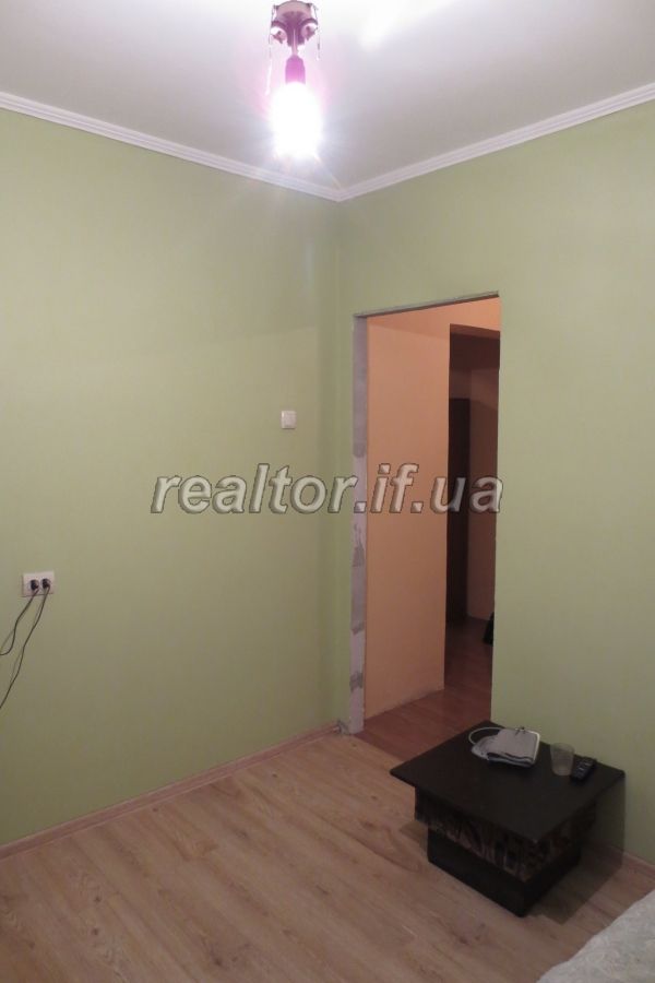 Prodayetsya_3_kimnatna_kvartyra_v_raioni_Arsenu_po_vulytsi_Mykolaichuka_17357_3_1574242817.jpg