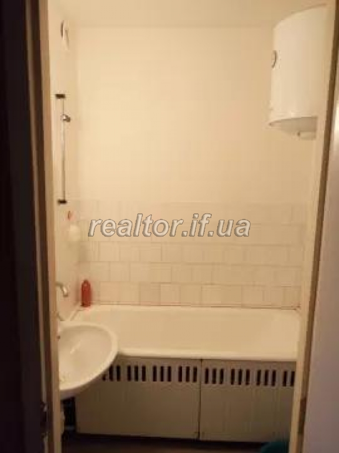 Prodayetsya_3_kimnatna_kvartyra_v_raioni_Pasichna_po_vulytsi_Khimikiv_16915_7_1567696032.jpg