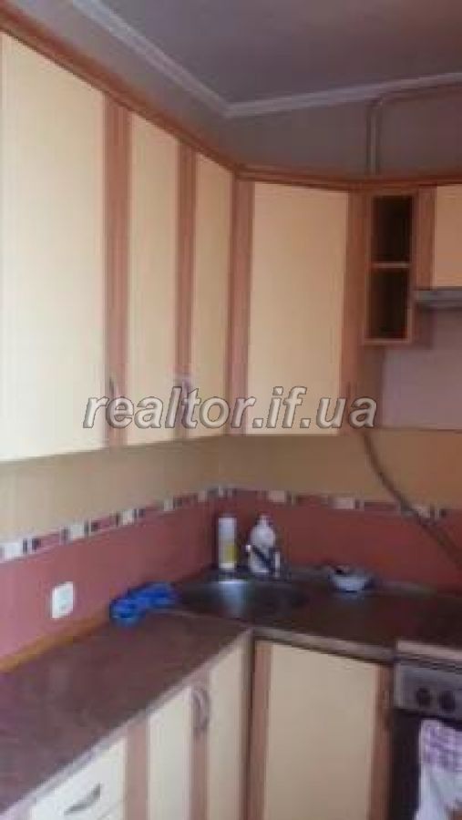 Prodayetsya_3_kimnatna_kvartyra_v_raioni_Velmartu_po_vulytsi_Konovaltsya_17020_5_1568810171.jpg