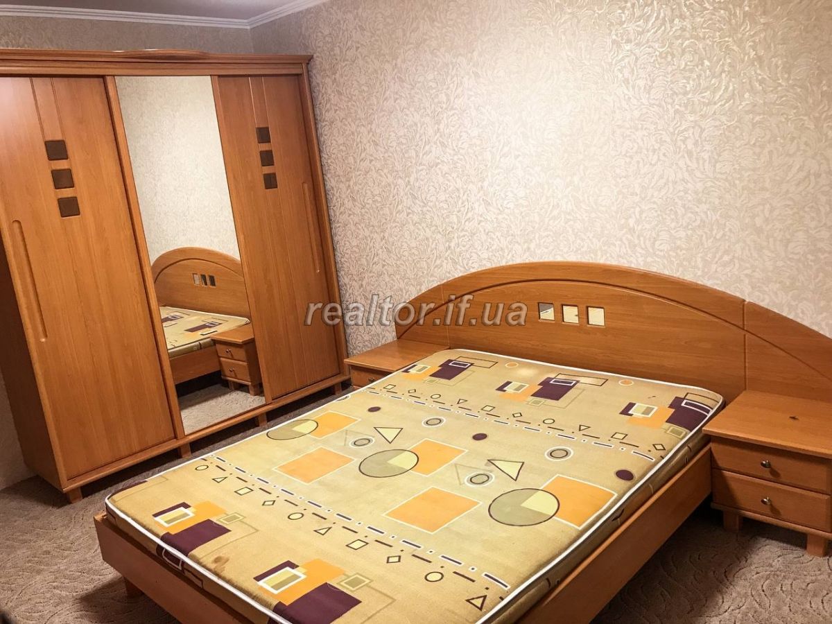 Prodayetsya_3_kimnatna_kvartyra_v_tsentri_mista_po_vulytsi_Mazepy_21654_14_1674812965.jpeg