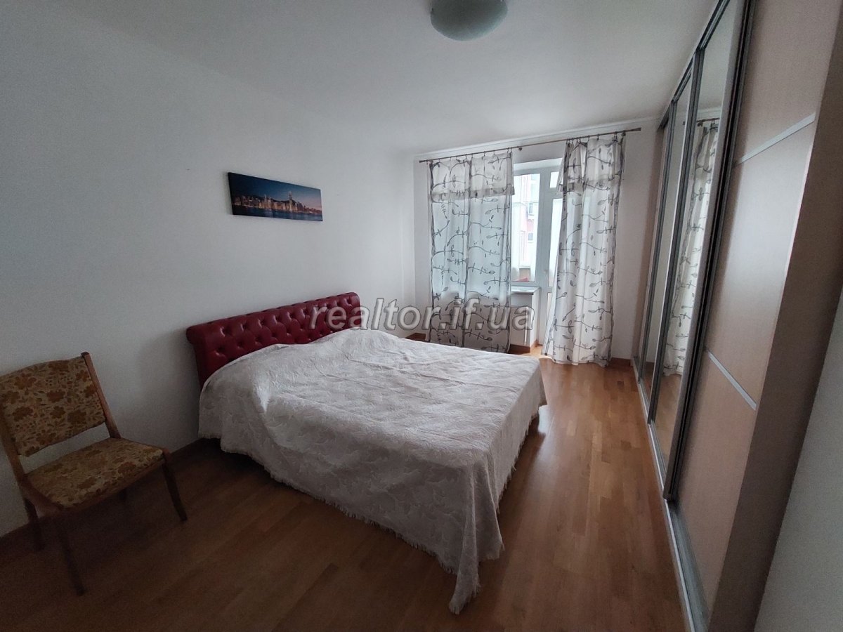 Prodayetsya_3_kimnatna_kvartyra_v_tsentri_mista_z_remontom_ta_meblyamy_po_vulytsi_Belvederska_21120_8_1673518255.jpeg