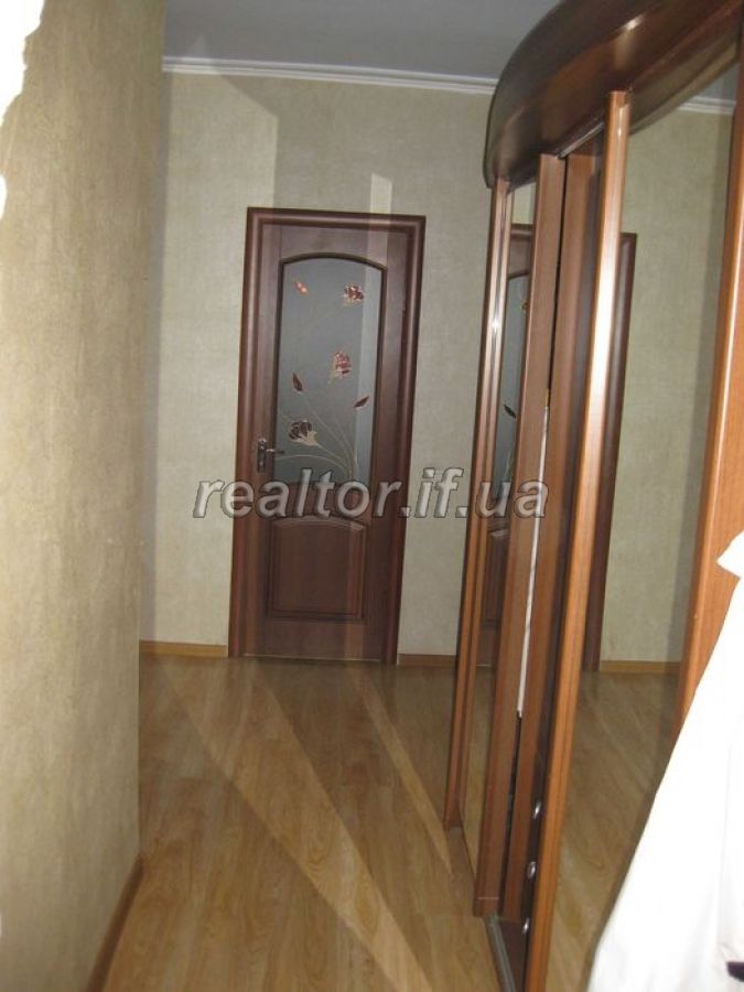 Prodayetsya_3_kimnatna_kvartyra_z_avtorskym_remontom_po_vulytsi_Pulyuya_21407_5_1645612475.jpeg