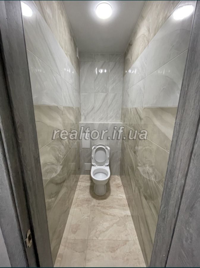 Prodayetsya_3_kimnatna_kvartyra_z_dorohym_i_yakisnym_remontom_po_vulytsi_Karpatskoyi_Sichi_21057_6_1638458535.jpeg