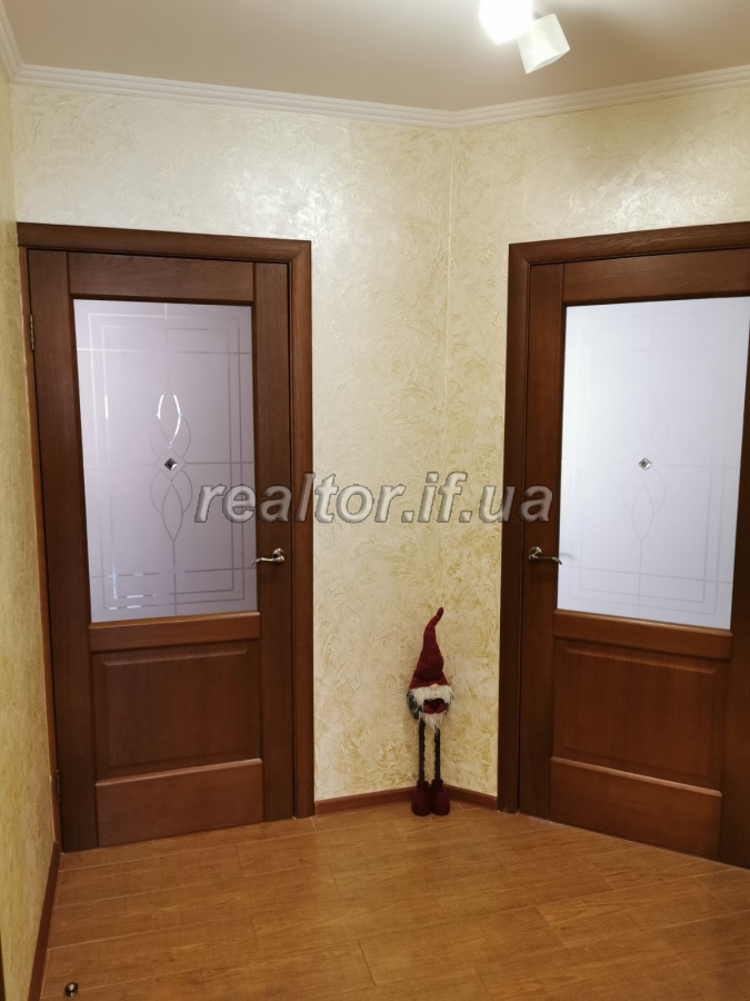 Prodayetsya_3_kimnatna_kvartyra_z_komoroyu_v_zatyshnomu_raioni_mista_po_vulytsi_Heroyiv_Mykolayeva_22774_14_1701684586.jpeg