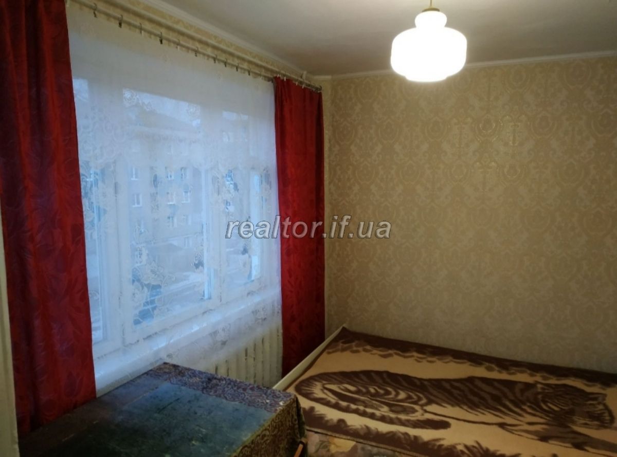 Prodayetsya_3_kimnatna_kvartyra_z_kosmetychnym_remontom_po_vulytsi_Karpatska_21282_1_1643623740.jpeg