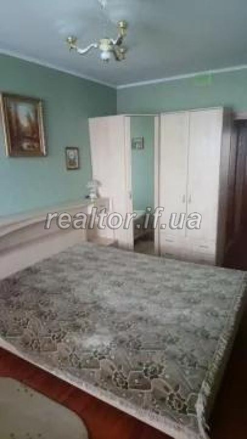 Prodayetsya_3_kimnatna_kvartyra_z_kosmetychnym_remontom_po_vulytsi_Mykolaichuka_17001_8_1568723633.jpg