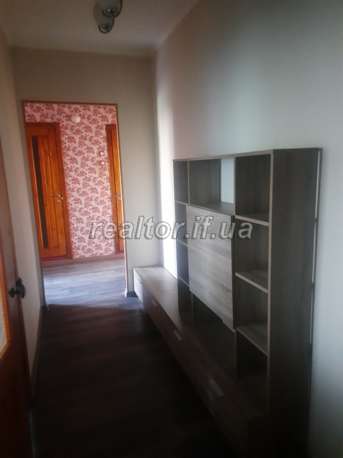 Prodayetsya_3_kimnatna_kvartyra_z_remontom_i_meblyamy_po_vulytsi_Mykolaichuka_22624_11_1695036869.jpeg