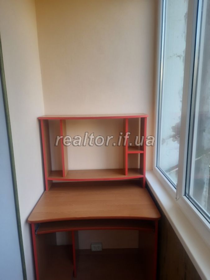 Prodayetsya_3_kimnatna_kvartyra_z_remontom_i_meblyamy_po_vulytsi_Mykolaichuka_22624_6_1695027964.jpeg